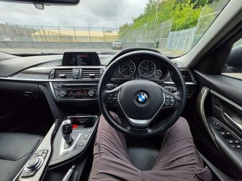 BMW 3 SERIES 2.0 320d Luxury Auto Euro 5 (s/s) 4dr