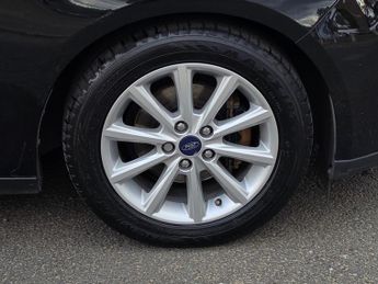 Ford Focus TITANIUM