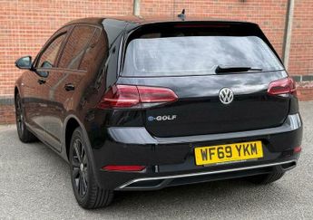 Volkswagen Golf 35.8kWh e-Golf Auto 5dr