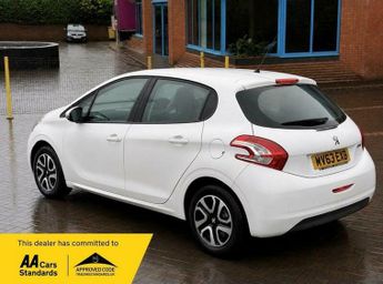 Peugeot 208 1.2 VTi Access+ Euro 5 5dr