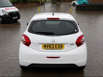 Peugeot 208 1.2 VTi Access+ Euro 5 5dr