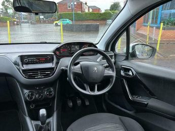 Peugeot 208 1.2 VTi Access+ Euro 5 5dr