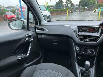 Peugeot 208 1.2 VTi Access+ Euro 5 5dr