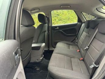Ford Focus 1.8 Titanium Hatchback 5dr Petrol Manual (169 g/km, 123 bhp)