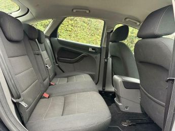 Ford Focus 1.8 Titanium Hatchback 5dr Petrol Manual (169 g/km, 123 bhp)