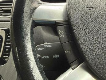 Ford Focus 1.8 Titanium Hatchback 5dr Petrol Manual (169 g/km, 123 bhp)