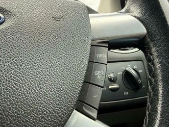 Ford Focus 1.8 Titanium Hatchback 5dr Petrol Manual (169 g/km, 123 bhp)