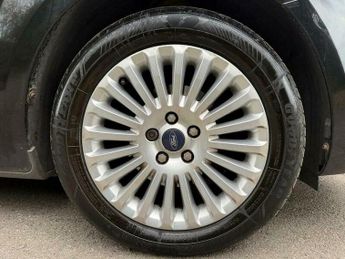 Ford Focus 1.8 Titanium Hatchback 5dr Petrol Manual (169 g/km, 123 bhp)