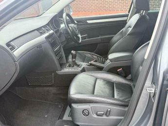 Skoda Superb 1.8 TSI Elegance Euro 5 5dr