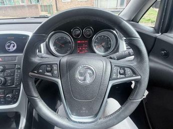 Vauxhall Astra 1.7 CDTi ecoFLEX SRi Euro 5 (s/s) 5dr