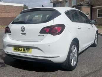 Vauxhall Astra 1.7 CDTi ecoFLEX SRi Euro 5 (s/s) 5dr