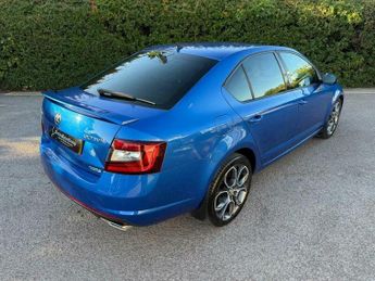 Skoda Octavia 2.0 TDI vRS DSG 4WD Euro 6 (s/s) 5dr