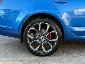 Skoda Octavia 2.0 TDI vRS DSG 4WD Euro 6 (s/s) 5dr