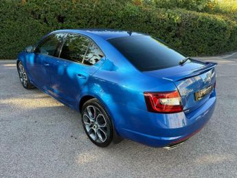 Skoda Octavia 2.0 TDI vRS DSG 4WD Euro 6 (s/s) 5dr