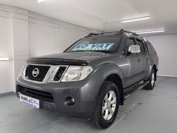 Nissan Navara DCI TEKNA 4X4 - NO VAT !! Stunning truck great spec fsh