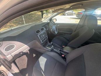 Ford Focus 1.6 Zetec Climate 5dr