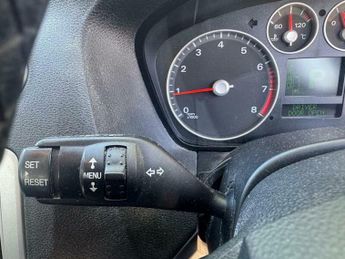 Ford Focus 1.6 Zetec Climate 5dr