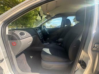 Ford Focus 1.6 Zetec Climate 5dr