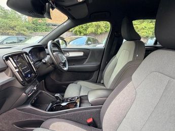 Volvo XC40 RECHARGE T4 PLUS