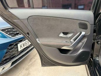 Mercedes-Benz A Class 1.3 A200 AMG Line (Premium) 7G-DCT Euro 6 (s/s) 5dr