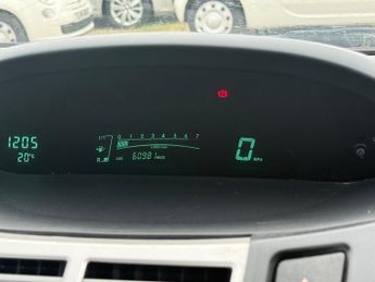 Toyota Yaris VVTI T3