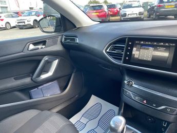 Peugeot 308 BLUE HDI S/S ALLURE