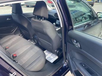 Peugeot 308 BLUE HDI S/S ALLURE