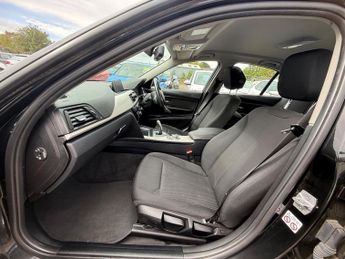 BMW 3 SERIES 330E SE