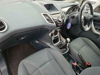 Ford Fiesta 1.6 TDCi DPF Titanium 5dr