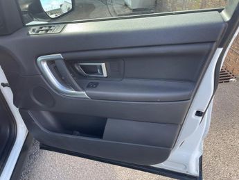 Land Rover Discovery Sport TD4 HSE BLACK