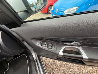 Volvo XC90 D5 R-DESIGN NAV AWD
