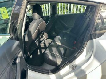 Tesla Model 3 (Dual Motor) Performance Auto 4WDE 4dr (Performance Upgrade)