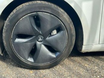Tesla Model 3 (Dual Motor) Performance Auto 4WDE 4dr (Performance Upgrade)