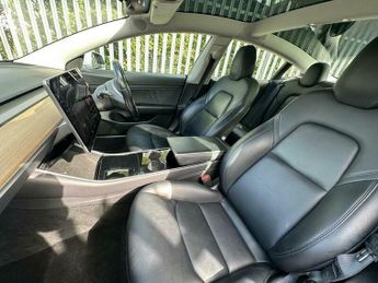 Tesla Model 3 (Dual Motor) Performance Auto 4WDE 4dr (Performance Upgrade)