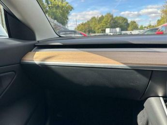 Tesla Model 3 (Dual Motor) Performance Auto 4WDE 4dr (Performance Upgrade)