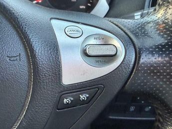 Nissan Juke 1.6 Tekna XTRON Euro 6 5dr