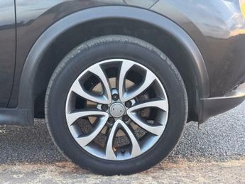 Nissan Juke 1.6 Tekna XTRON Euro 6 5dr