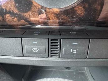 Ford Focus 1.6 Ghia 5dr