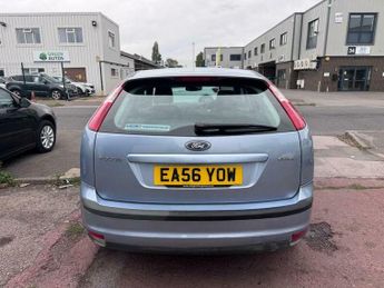 Ford Focus 1.6 Ghia 5dr