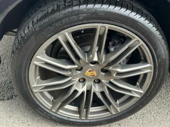 Porsche Cayenne 3.0 TD V6 Platinum Edition TiptronicS 4WD Euro 6 (s/s) 5dr
