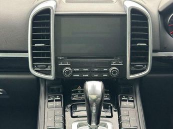 Porsche Cayenne 3.0 TD V6 Platinum Edition TiptronicS 4WD Euro 6 (s/s) 5dr