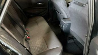 Toyota Corolla 2.0 VVT-h Design Touring Sports CVT Euro 6 (s/s) 5dr