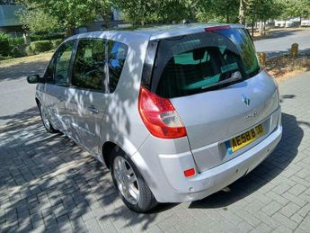 Renault Scenic 1.6 VVT Dynamique S 5dr