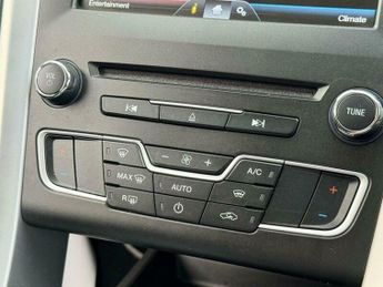 Ford Mondeo 1.0T EcoBoost Zetec Euro 6 (s/s) 5dr
