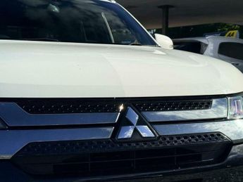 Mitsubishi Outlander 2.4h TwinMotor 13.8kWh 4h CVT 4WD Euro 6 (s/s) 5dr