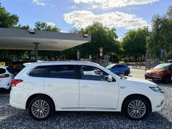 Mitsubishi Outlander 2.4h TwinMotor 13.8kWh 4h CVT 4WD Euro 6 (s/s) 5dr