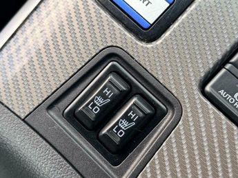 Mitsubishi Outlander 2.4h TwinMotor 13.8kWh 4h CVT 4WD Euro 6 (s/s) 5dr
