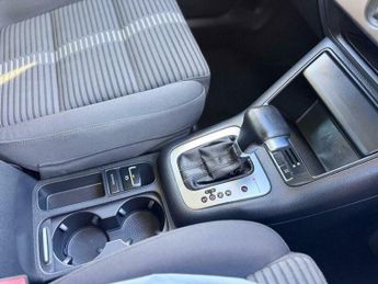 Volkswagen Tiguan 2.0 TDI Sport SUV 5dr Diesel Auto 4WD Euro 5 (140 ps)