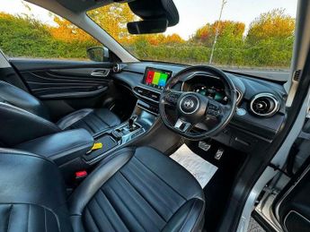 MG MG HS 1.5 T-GDI 16.6kWh Exclusive Auto Euro 6 (s/s) 5dr