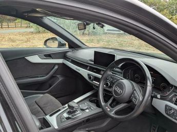 Audi A4 2.0 TDI 40 S line S Tronic quattro Euro 6 (s/s) 4dr
